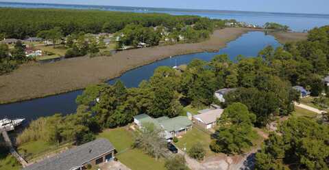 493 Herron Villa Lane, Pensacola, FL 32506