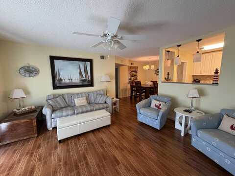 2100 W Beach Drive, Panama City, FL 32401