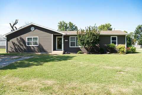 402 NW Main ST, Minco, OK 73059