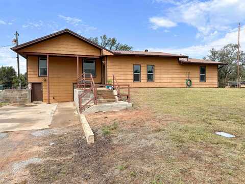 1363 Eagle Pass, Freedom, OK 73842