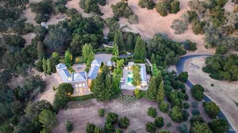 33 Hennessey Ridge Road, Saint Helena, CA 94574