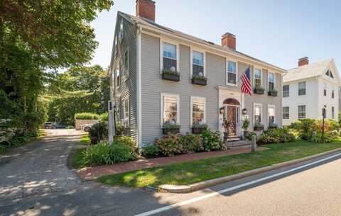 34 Mount Pleasant St, Rockport, MA 01966