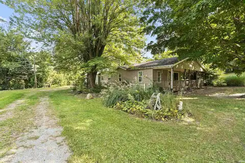 4896 S Scott Street, Claypool, IN 46510