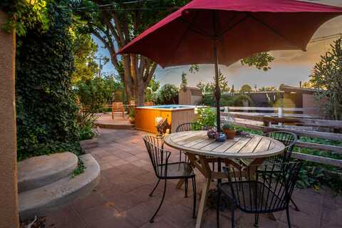 713 CALIFORNIA Street SE, Albuquerque, NM 87108