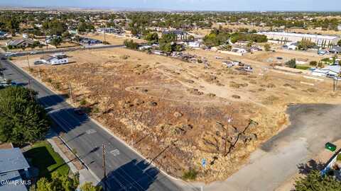 W Avenue L2, Lancaster, CA 93536