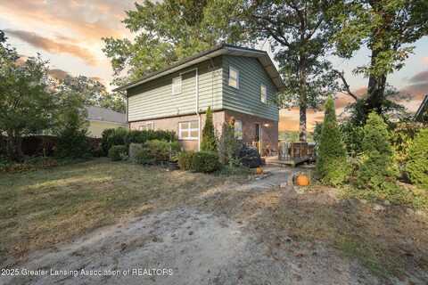 8689 Hidden Lake Drive, Howell, MI 48855