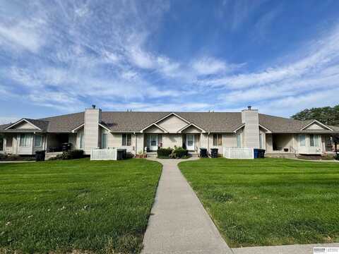 2530 N 83rd Street, Omaha, NE 68134