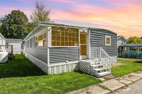 12205 NE Hart Street, Greenville, MI 48838
