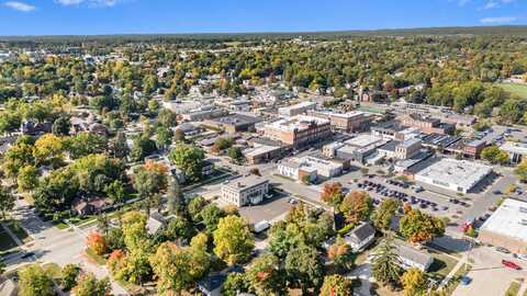 114 N Warrren Ave, Big Rapids, MI 49307
