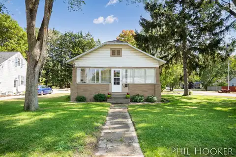 4438 Jefferson Avenue SE, Grand Rapids, MI 49548