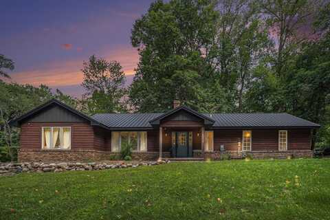 11441 Middle Road Road, Three Rivers, MI 49093