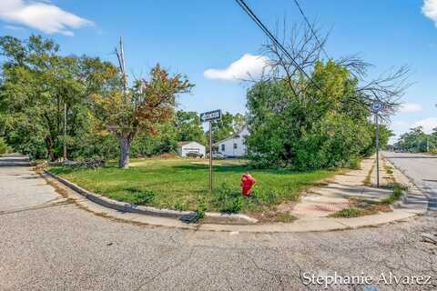 558 E Apple Avenue, Muskegon, MI 49442