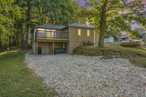 14166 Hicks Lake Drive, Evart, MI 49631