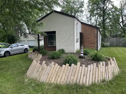 2412 30th Street SW, Wyoming, MI 49519