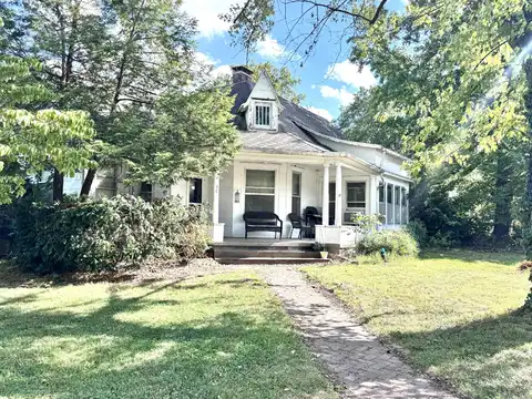 301 S Hamilton Street, Neosho, MO 64850