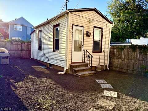 373 Belmont Ave, Haledon, NJ 07508