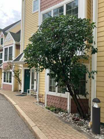 51 N Mountain Ave, Montclair, NJ 07042