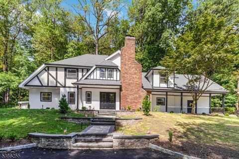 9 Jones Dr, Morris, NJ 07960