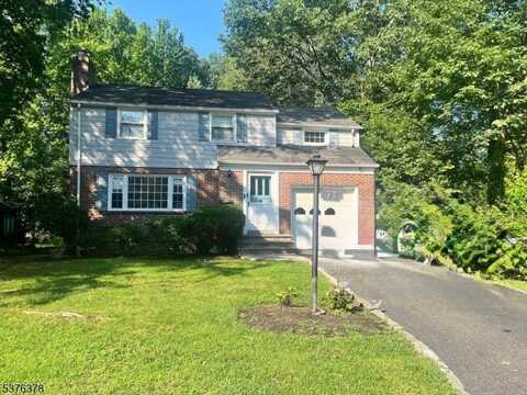 71 Willoughby Rd, Fanwood, NJ 07023