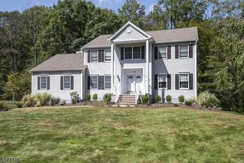 34 Wilkeshire Blvd, Randolph, NJ 07869
