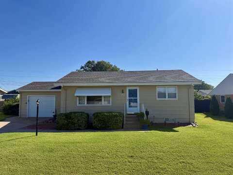 1308 Douglas Dr, Hays, KS 67601