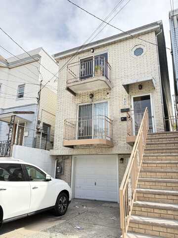 426 LIBERTY AVE, JC, Heights, NJ 07307