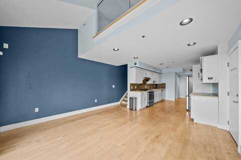 8917 RIVER RD, North Bergen, NJ 07047