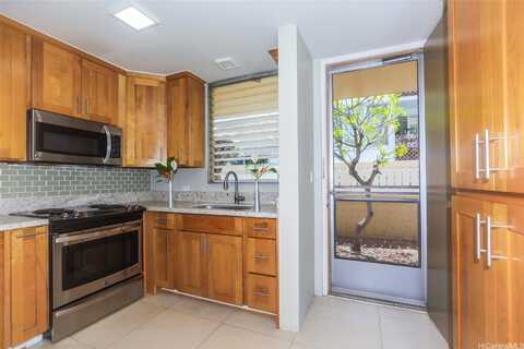 1323 Makiki Street, Honolulu, HI 96814