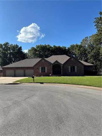 1005 Canterbury Road, Pittsburg, KS 66762