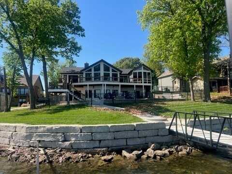 1028 Lake Viking Terrace, Altamont, MO 64620