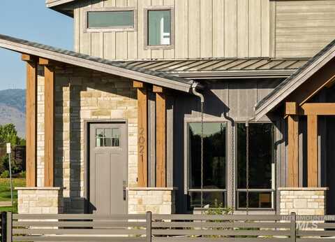 2021 W Freya Ct, Eagle, ID 83616
