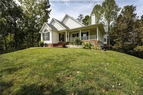 396 Olympia Fields Drive, Winfield, WV 25213