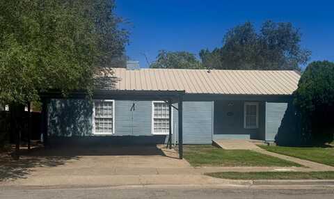 2102 29th Street, Lubbock, TX 79411