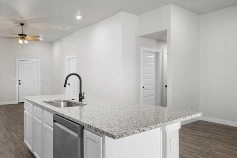 2028 Kenwood Avenue, Lubbock, TX 79407