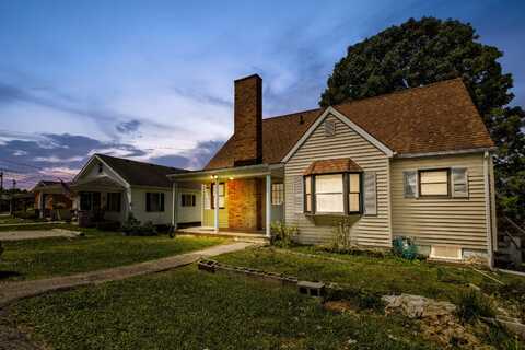 215 Cecil Avenue, Owingsville, KY 40360