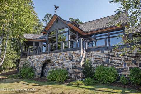 58 South Point Dr, Alexander City, AL 35010
