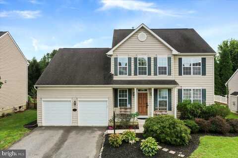 68 AUGUSTINE CT, KEARNEYSVILLE, WV 25430