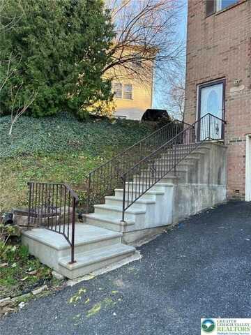 235 Vista Drive, Easton, PA 18042