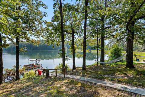 320 HUCKLEBERRY, Middleton, TN 38052