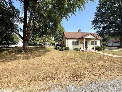 301 W 3rd North Street, Mount Olive, IL 62069