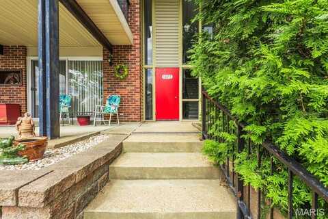 10077 N Bunker Hill Drive, Mehlville, MO 63123