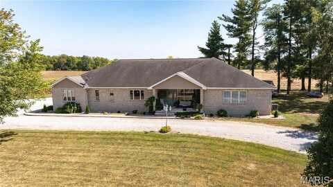 108 E Jaeger Street, Raymond, IL 62560