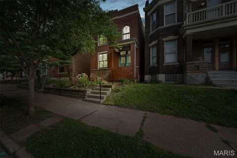 3912 Shenandoah Avenue, Saint Louis, MO 63110