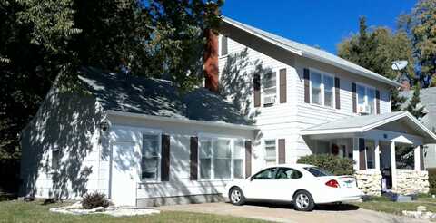 511 N 4TH, Manhattan, KS 66502