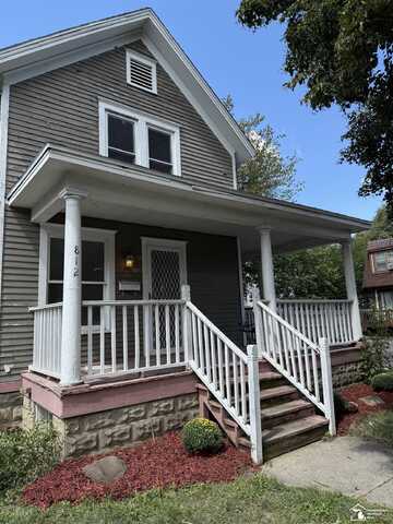 812 Bacon, Monroe, MI 48161