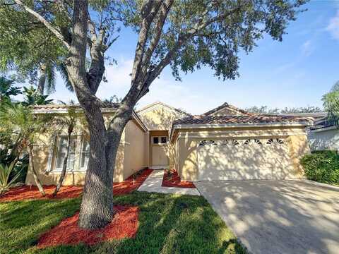 611 Carrington Ln, Weston, FL 33326