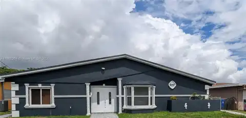 6757 Rose Dr, Miramar, FL 33023