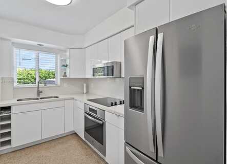 3201 SE 12th St, Pompano Beach, FL 33062
