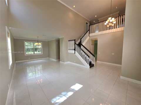 584 Cambridge Dr, Weston, FL 33326