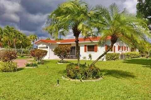 4106 NW 52nd Ave, Lauderdale Lakes, FL 33319